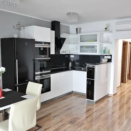 Adela Apartament